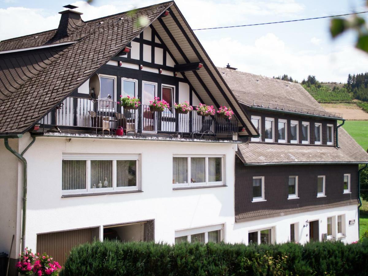 Bauernhofpension Wiebelhaus-Mester Lennestadt Exteriér fotografie